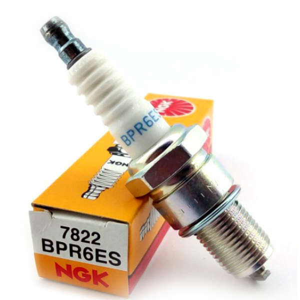 Свеча зажигания NGK BPR6ES suzuki DF 4-6 в Новосибирске